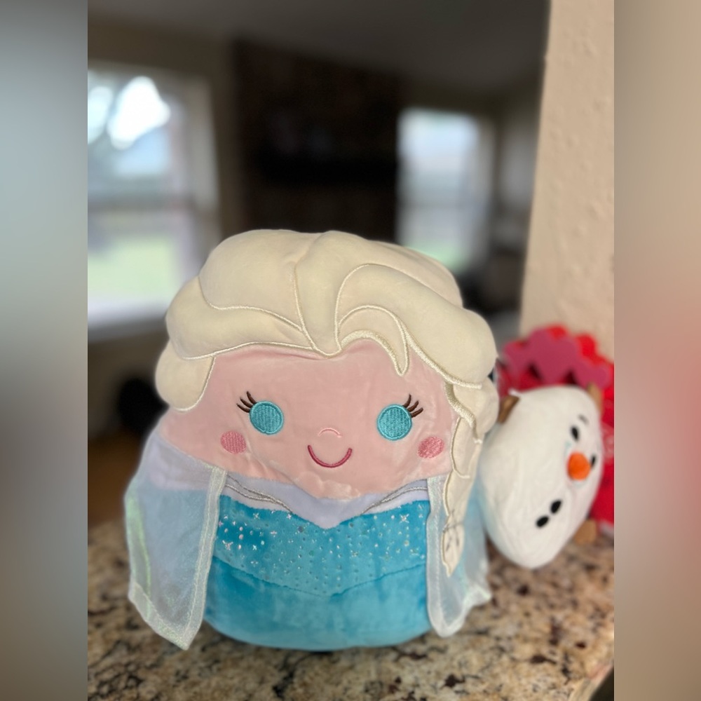 Frozen squishmallow